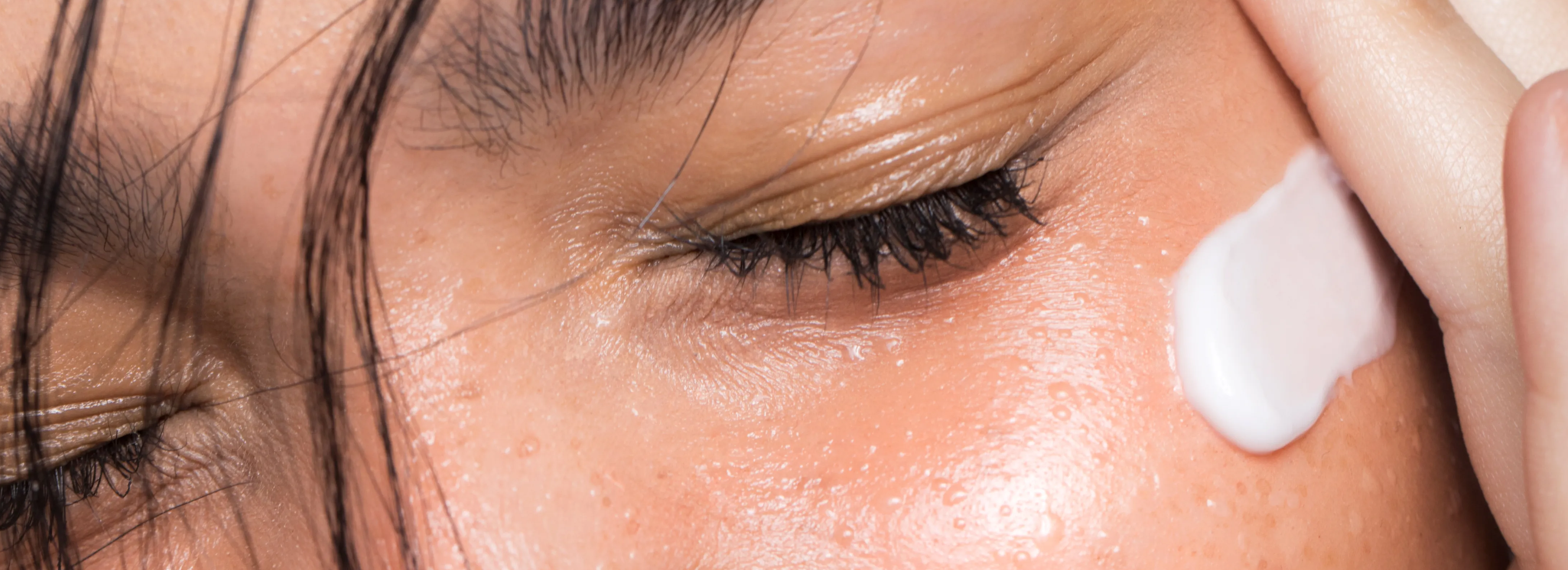 چرا باید از کرم شب استفاده کنیم؟